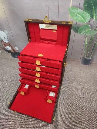 High-Quality Louis Vuitton Luxury Jewelry Trunk – Monogram Canvas with Vibrant Red Interior Factories, Service