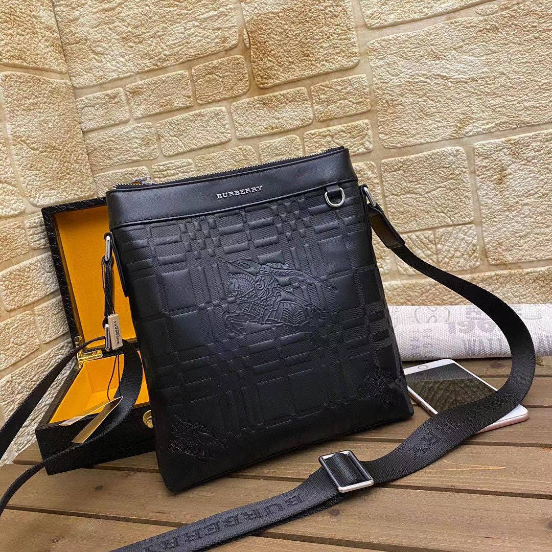 China Burberry BURBERRY new one-shoulder messenger bag [Size] 24x27x6cm high-end quality Unique quality, stylish design, exquisite handmade construction, a must-have for trendy men Factory, Exporter