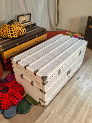 High-Quality White Monogram Double Door 6-Drawer Coffee Table Custom Lychee Grain Lining  Factories, Product