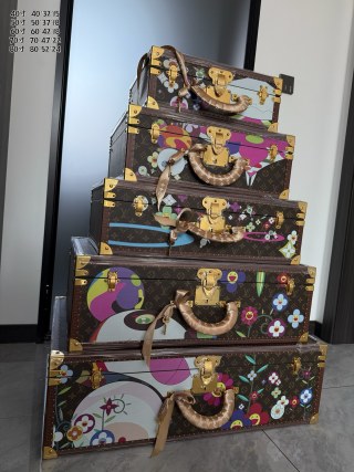 Famous Murakami Style Hand-Painted LV Hard Case Tower Trunk, Handcrafted Luxury Storage Trunk Factories, Exporters