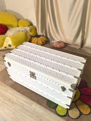 High-Quality Classic White Monogram Trunk Coffee Table - Official Black Interior Factories, Exporter