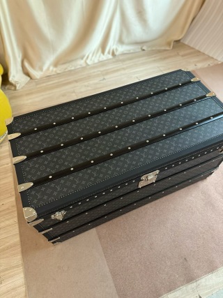 Best Luxury Monogram Hard Trunk Coffee Table - Black with Red Velvet Interior Factory, Exporters