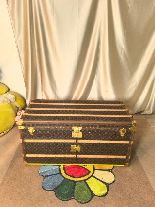 High-Quality Classic Monogram Double-Door Trunk Coffee Table - Official Red Velvet Interior Supplier, Products