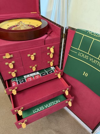 Wholesale Premium Vintage Monogram Game Cabinet for Poker & Casino Entertainment Factories, Product