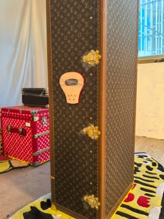 Wholesale LV Monogram Jewelry Cabinet Trunk (Custom Violet Lining) Suppliers, Service