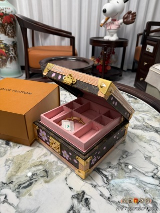 China Louis Vuitton Style Cherry Blossom Hard Case Jewelry Bo Product, Products