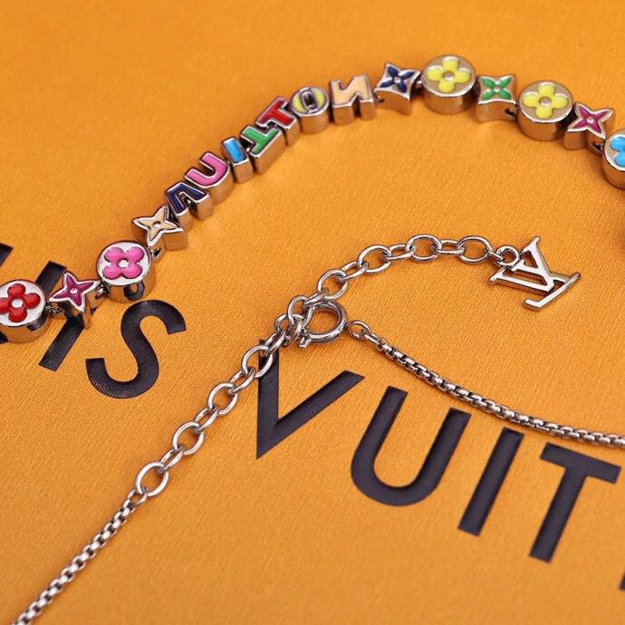 Wholesale Monogram Party Necklace Model 3281 Play a festive song for the Spring/Summer 2022 collection with colorful beads. Monogram Floral and monogrammed decorations spell out the Louis Vuitton logo, embellished with hand-set crystals, Pairs well with the matching bracelet and earrings Supplier, Product