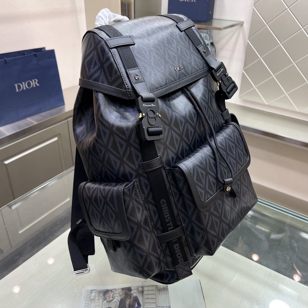 High-Quality New! Dior (Dior D2440) backpack ~  Product, Service