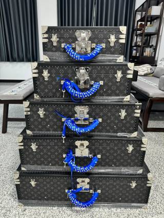 China Top Grade Replica LV M4700ZX Tower Trunk Set - Monogram Eclipse Black Stackable Hard Trunks Factories, Products