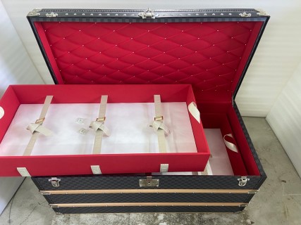 Famous M4700CJ  LV-Style Monogram Coffee Table Trunk  Black checkered pattern + bright red Product, Products