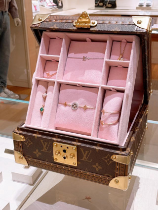 Wholesale Luxury LV Inspired Jewelry Storage Trunk, Handcrafted Hard Case Jewelry Box Factory, Exporter