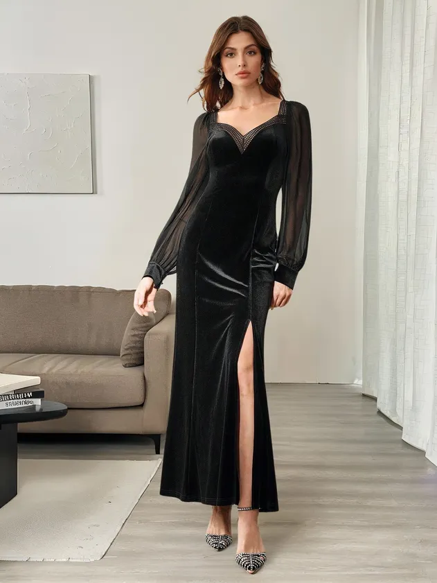 Ladies Resort Wear Dress Detail