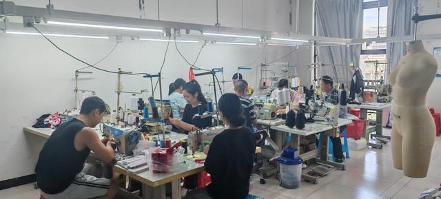 Guangzhou Dahab Fashion factory overview — modern 16,000 sqm manufacturing facility