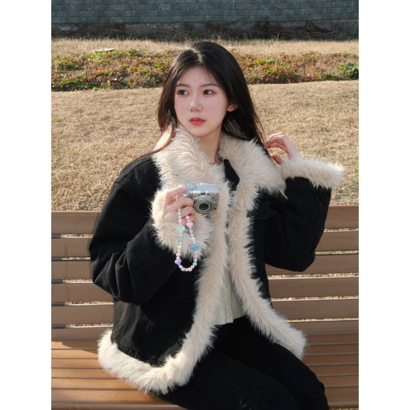 Women's New Design Street Lamb Plush Outwear Denim Splicing Fur Top Thickened Cotton Trench for Autumn Winter Short Style