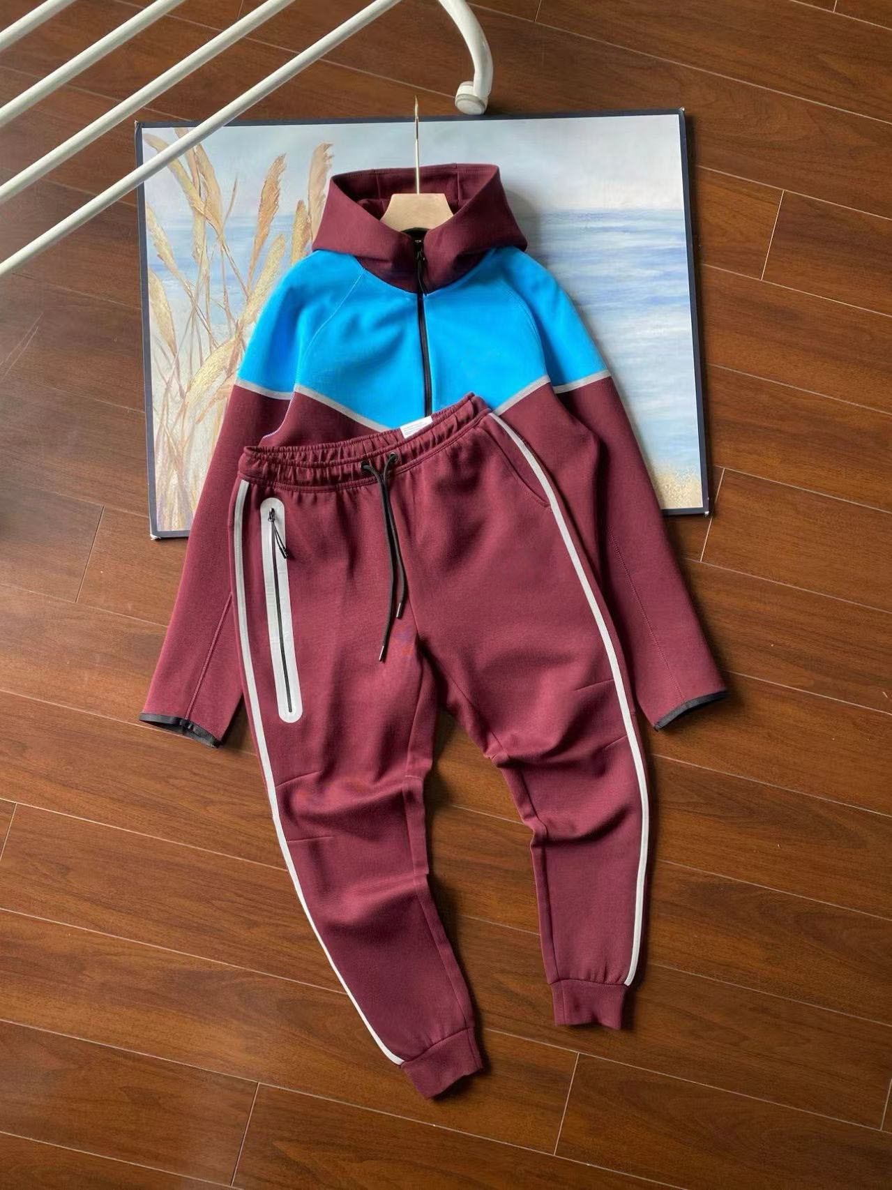Sportswear Tracksuit 19