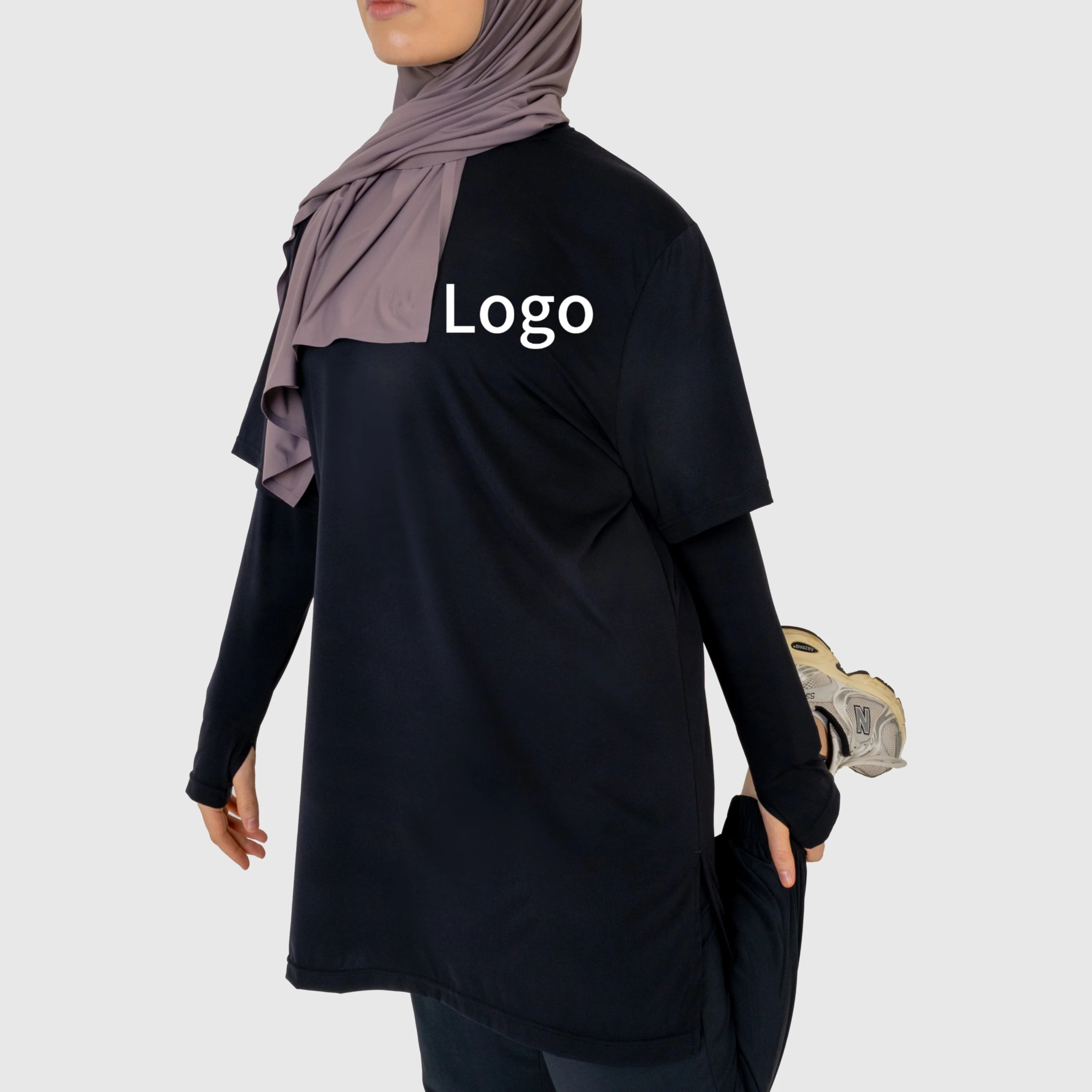 Muslim Women's Breathable Lightweight Fitness Yoga Wear Tracksuit Modest Activewear Long Sleeves Gym Workout Top Shorts