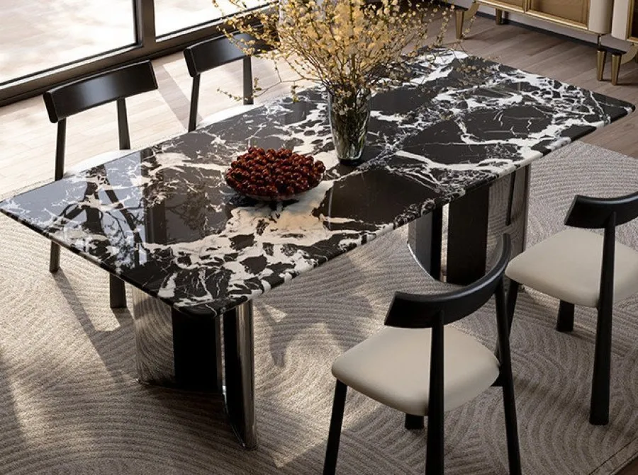 Sturdy Wear Resistant Dining Table for Resort Hotels