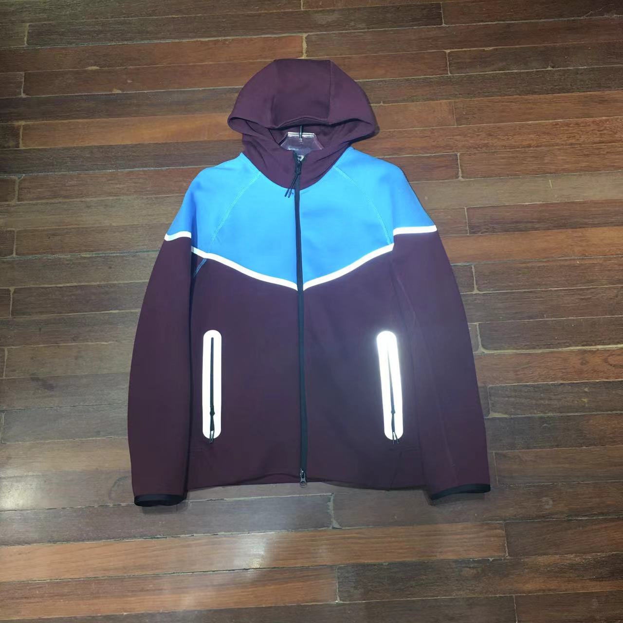 Sportswear Tracksuit 11
