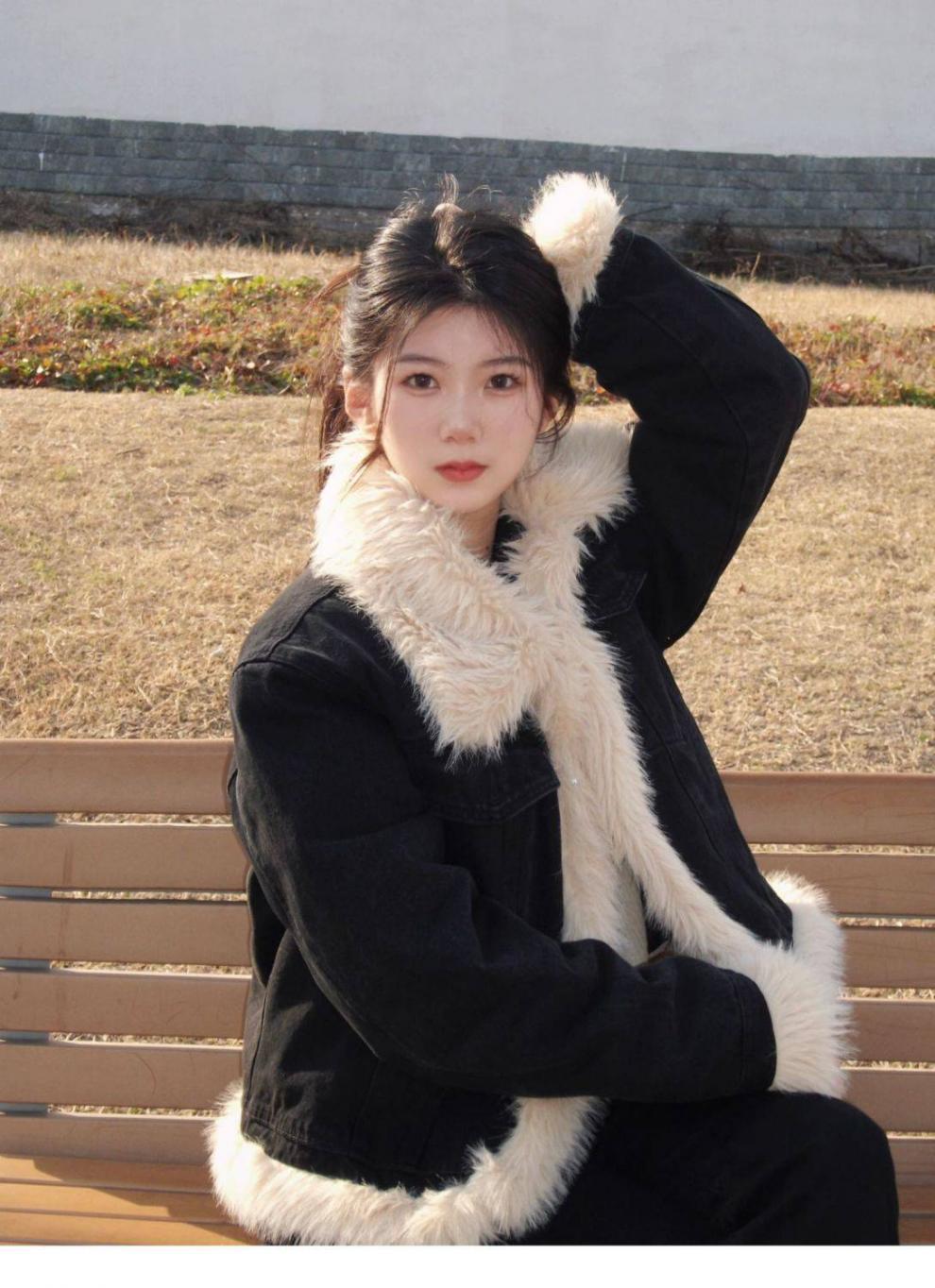 Denim splicing fur top 3
