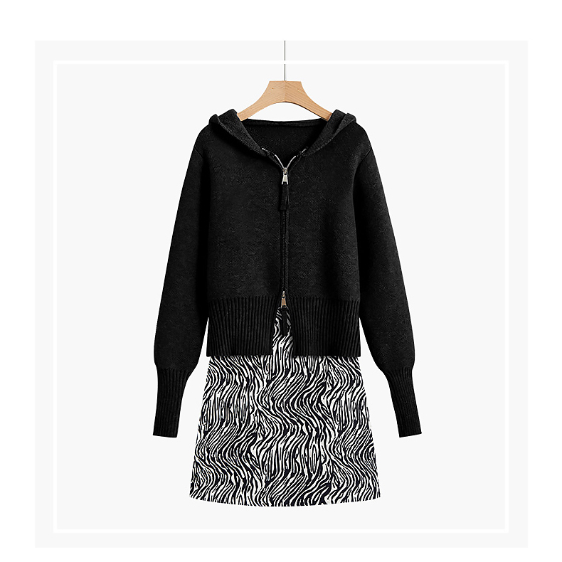 Korean Sweaters, Knitted Hoodies, Custom Knitwear, Women's Long Sleeved Zippered Hooded Cardigans Are Now Available