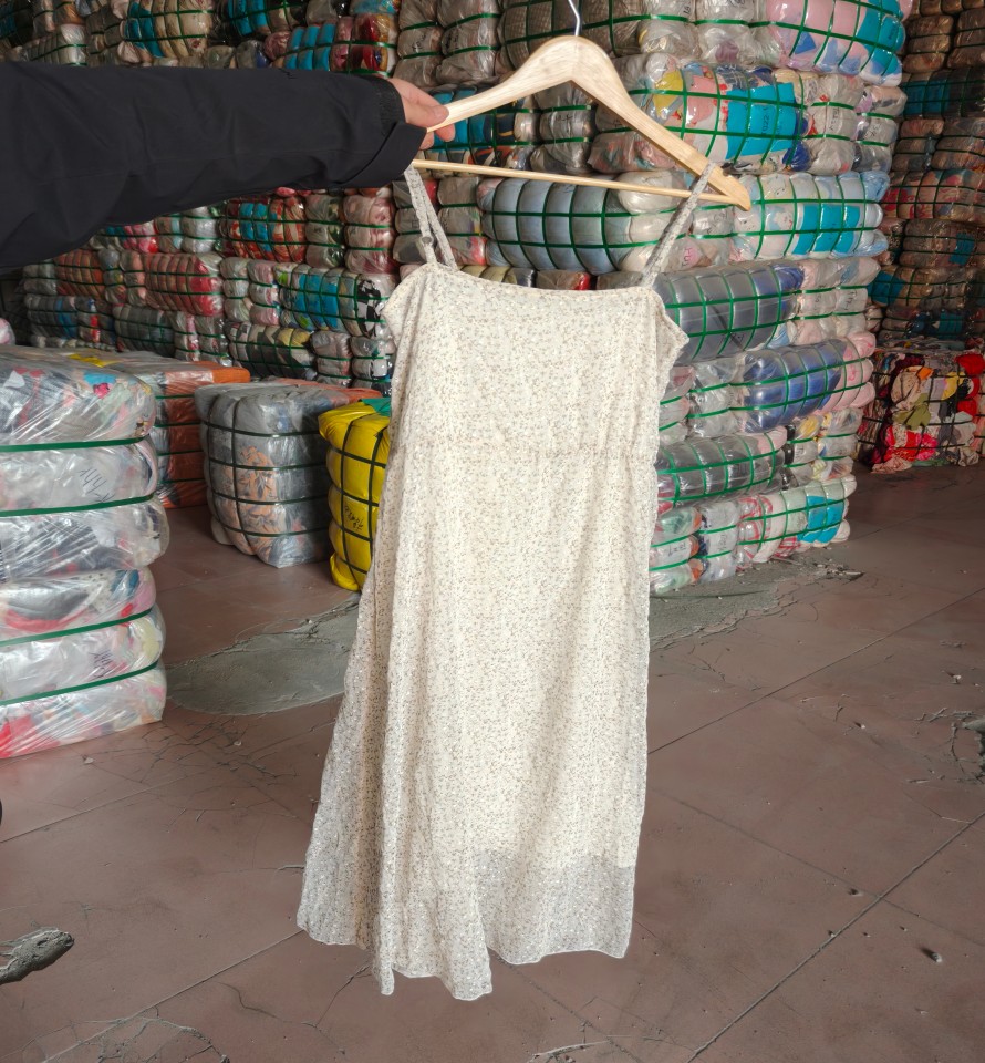 Factory Direct Women's Dress for Festival Celebration New Seasonal Clothes for Summer and Winter Low Price Packaged in Bales