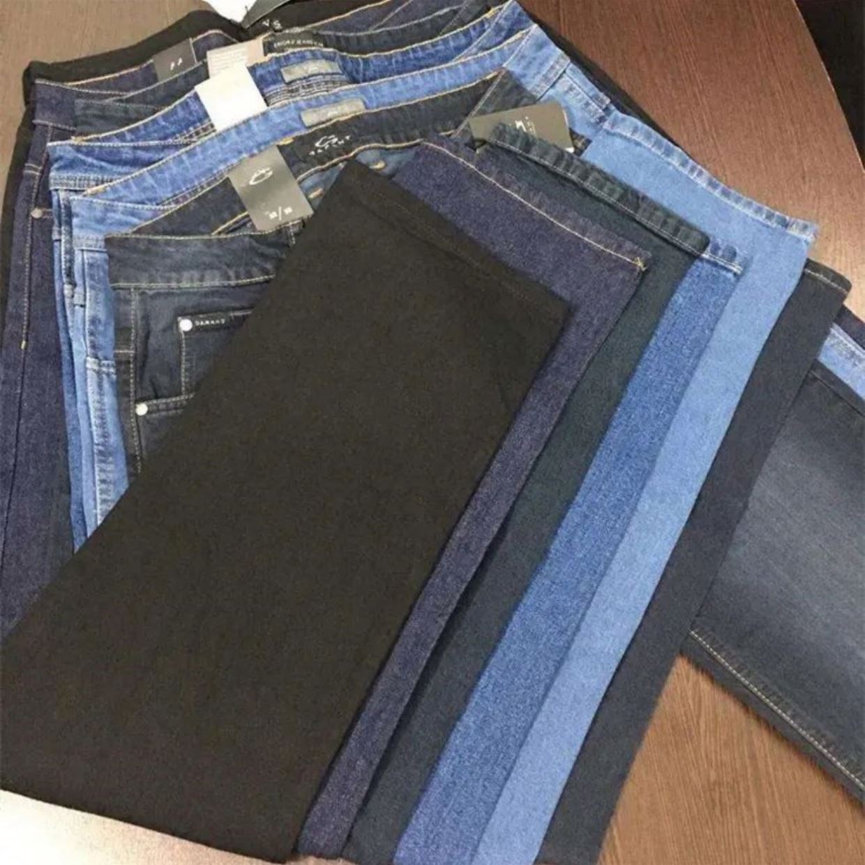 Wholesale Women and Men Denim Jeans Pants High Quality Customized Color Carton Boxes Daily Use Low Price Stock
