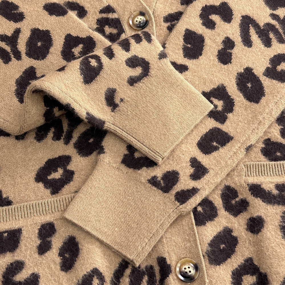 Women's Winter Leopard Pattern Oversized Sweater Knitwear Jacquard V-Neck Casual Long Sleeve Single Button Cardigan