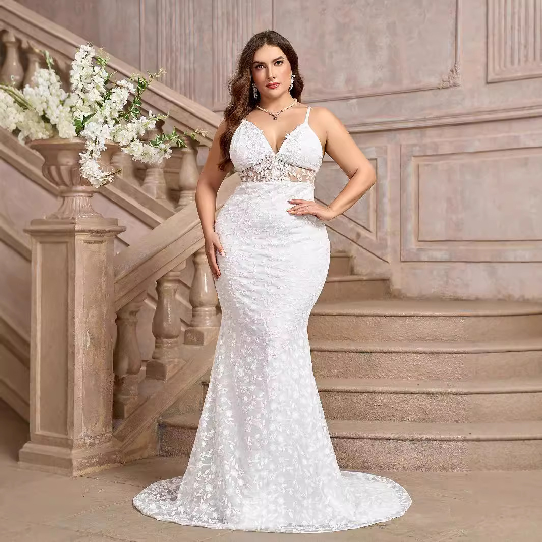 Women's Large-sized Floor-length Outdoor Dress in White with a V-neck and Shoulder Straps It's a Wedding Dress Without Bra
