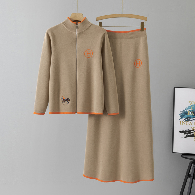 Women's Autumn Winter Two-Piece Set Casual Long Dress Solid Horse Embroidered Sweater Knitted