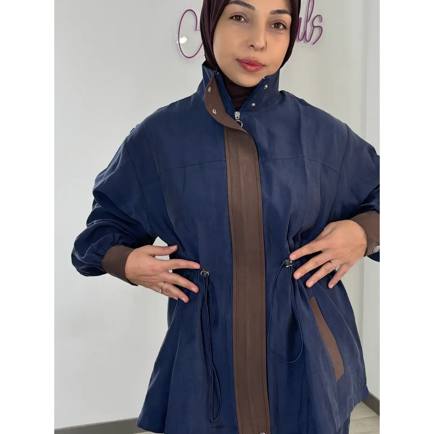 Women's Navy Blue Seasonal Suit Set with Gathered Waist and Coffee Trim
