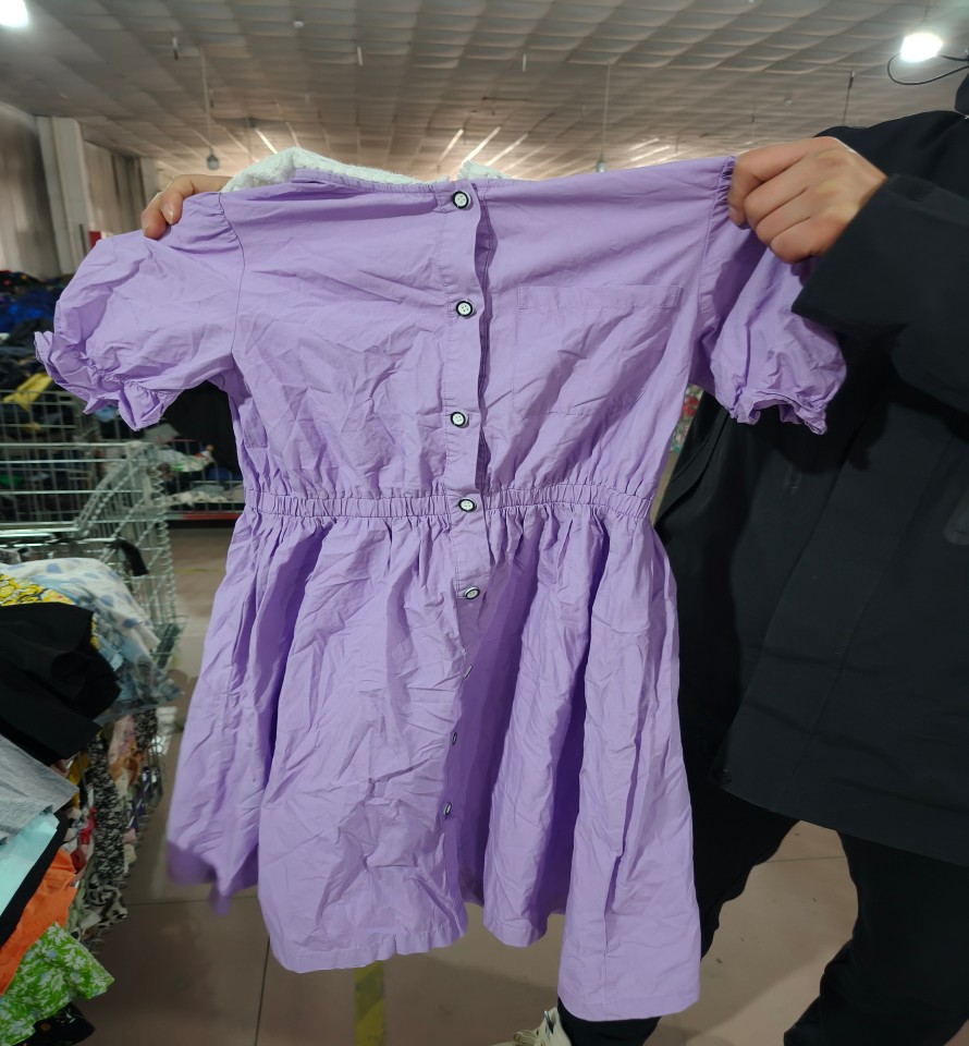 Factory Direct Women's Dress for Festival Celebration New Seasonal Clothes for Summer and Winter Low Price Packaged in Bales