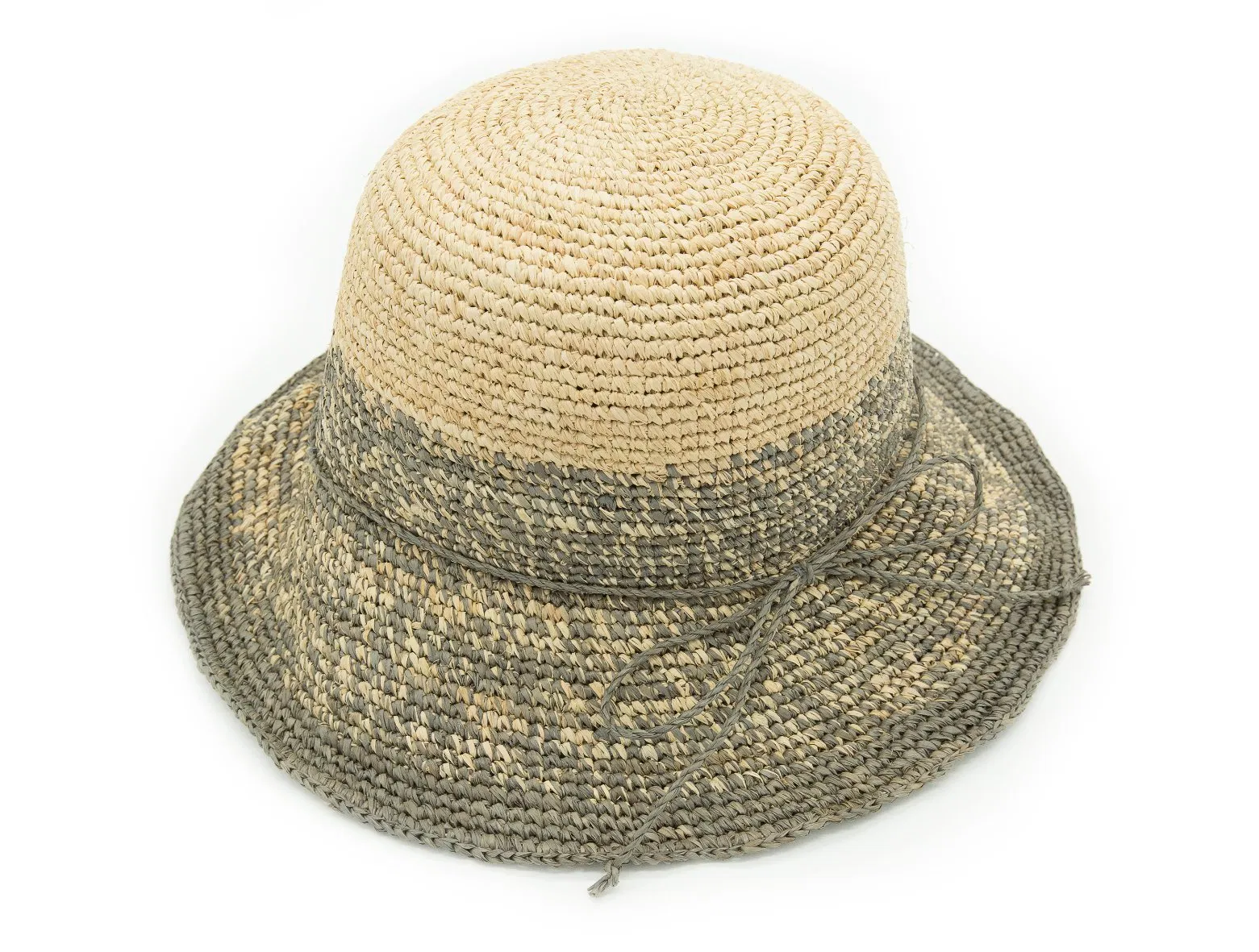 Women's Handmade Raffia Woven Bucket Hat Elegant Summer Straw Sun Hat for Resort and Vacation Wear