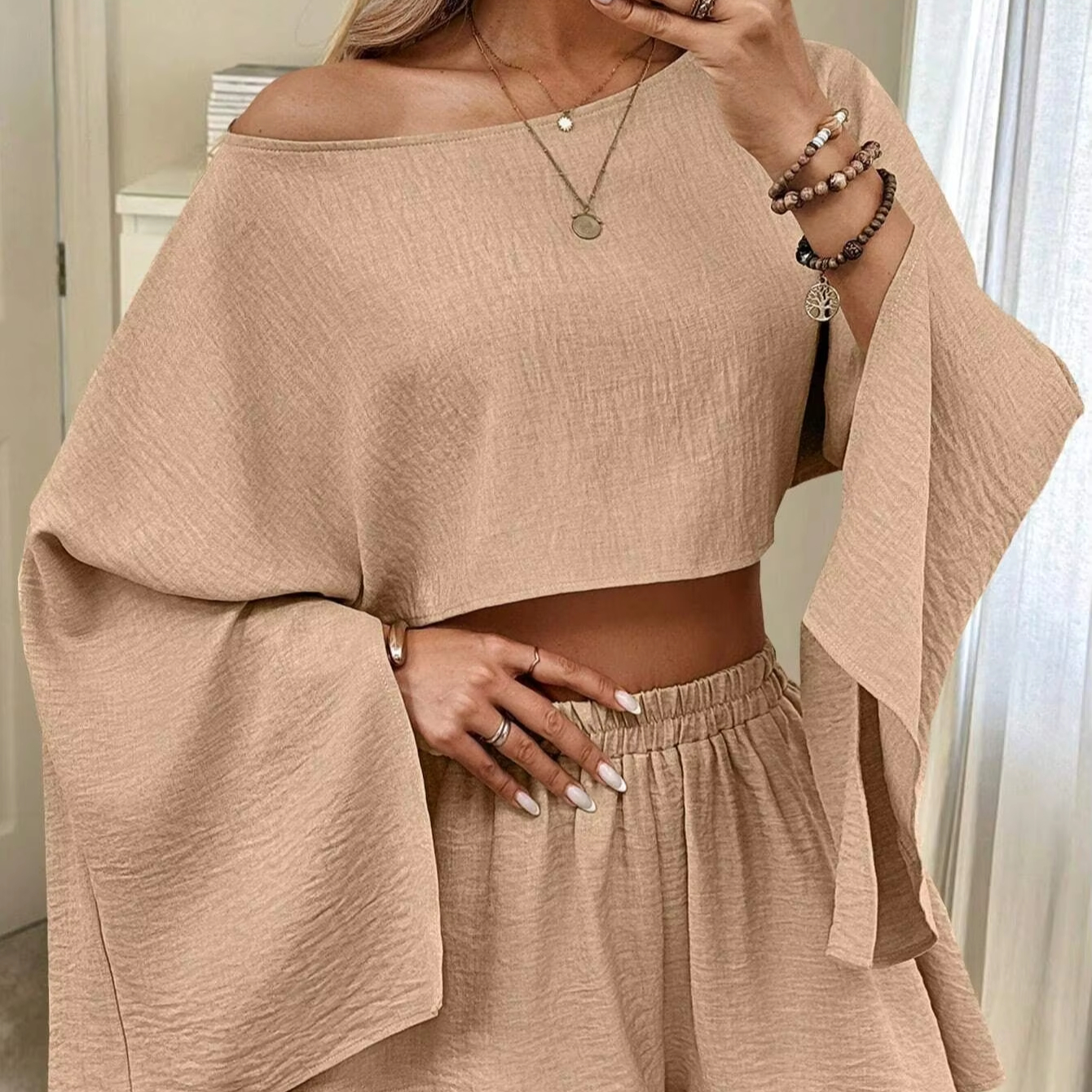 Women's 2025 Summer Resort Wear European Style Long Sleeve Top Designer Shorts Casual Vacation Collection Two-Piece Outfit