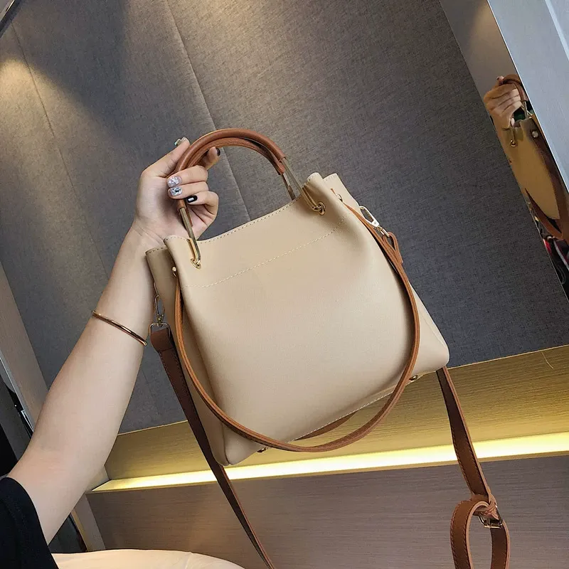 Women's Fashion Leather Handbag Eco-friendly Material Reinforced Stitching Multi-pocket Shoulder Bag