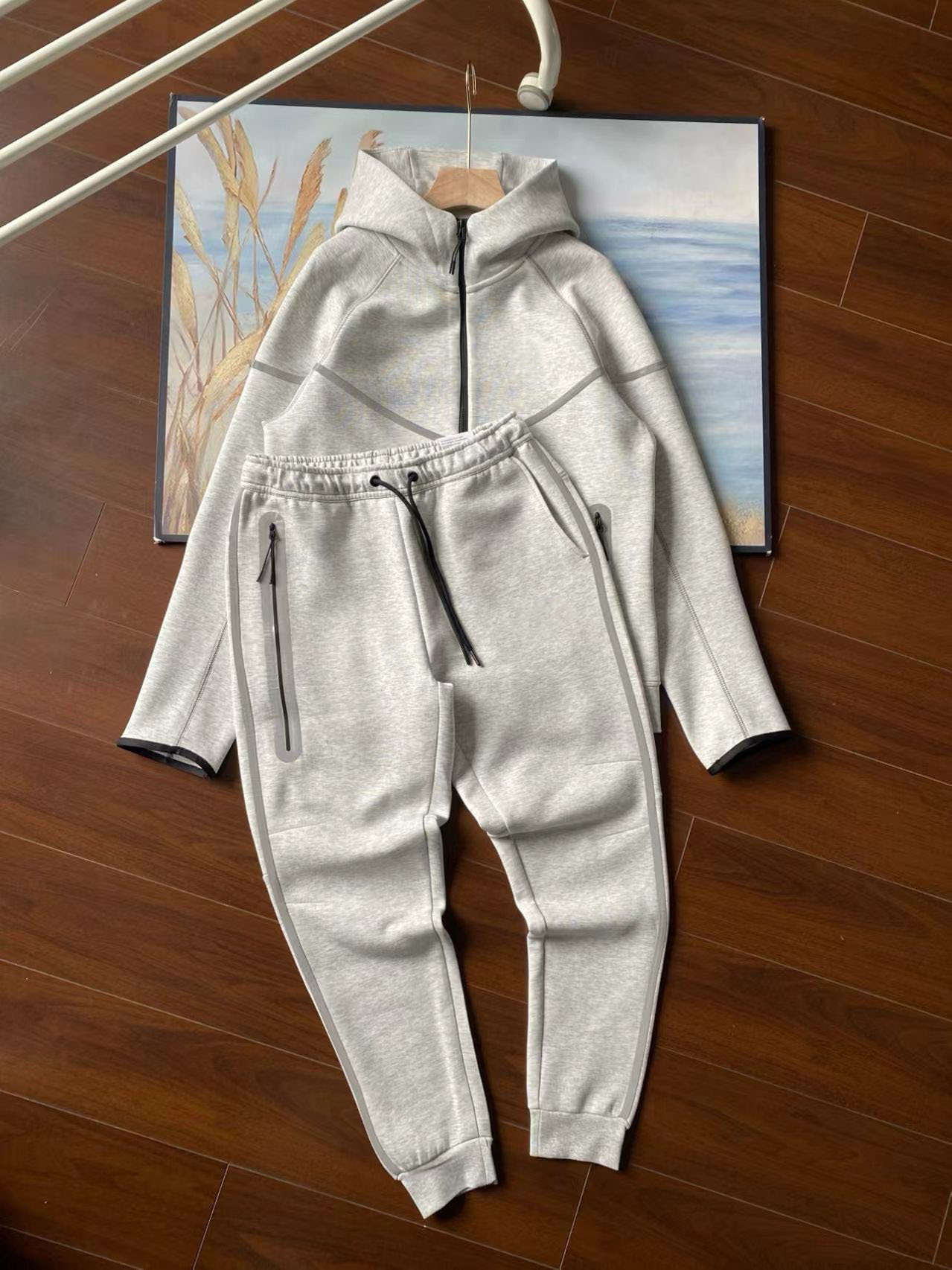 Sportswear Tracksuit 17