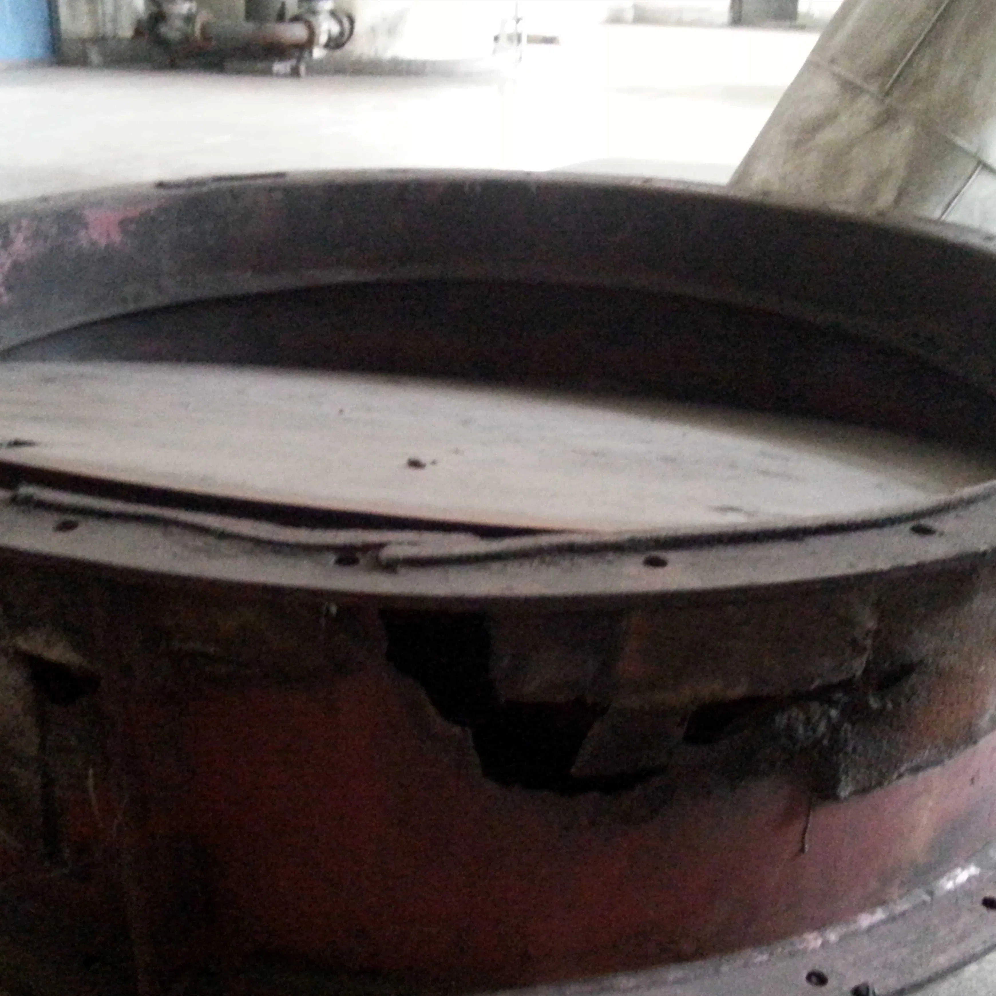 Manejo de gases de combustión corrosivos químicos, compuerta redonda resistente al desgaste revestida de carburo de silicio