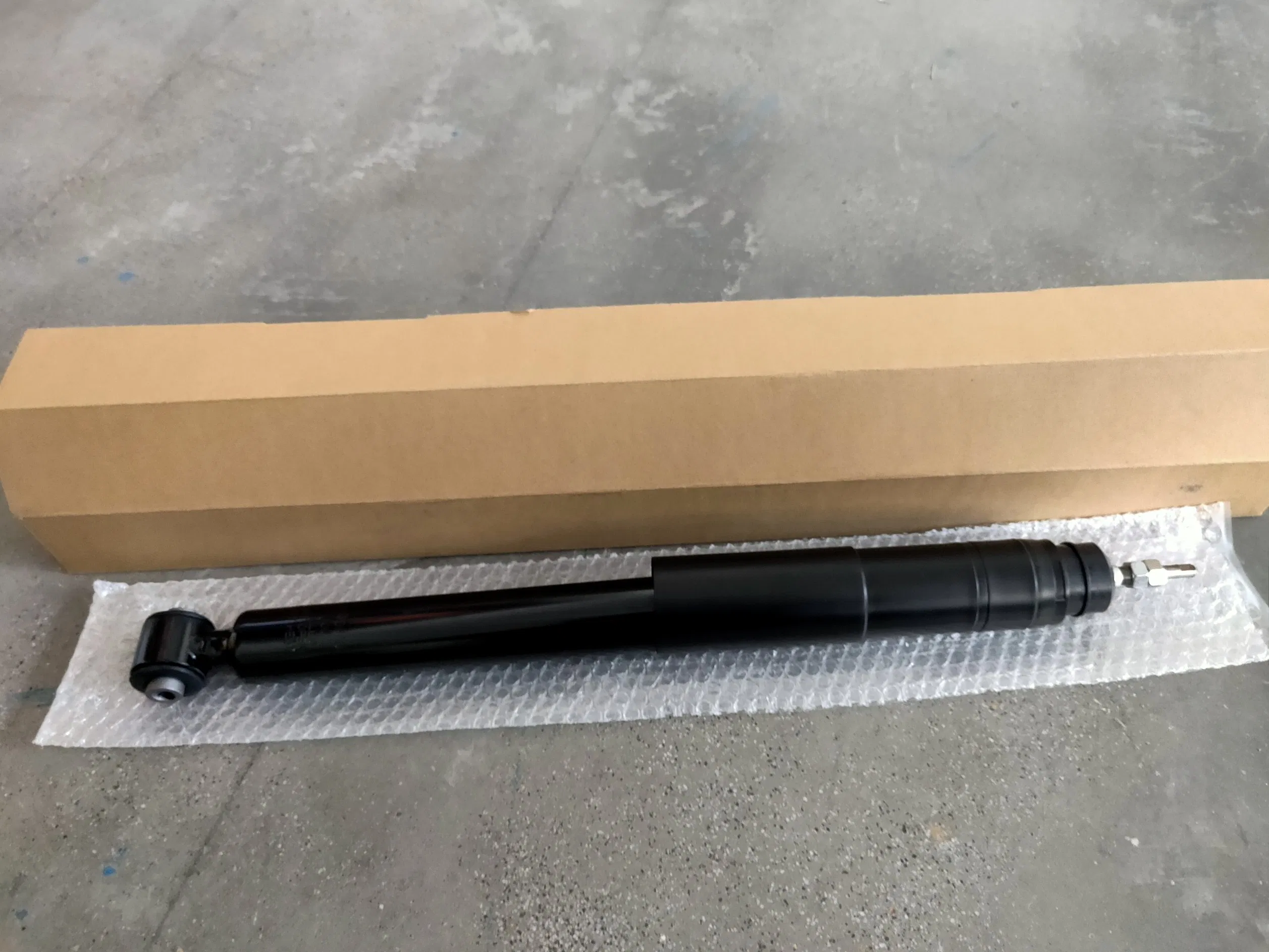 Parte de suspensión para auto, piezas de automóvil para Benz, suspensión trasera, piezas de Mercedes, amortiguador Kyb para Mercedes Benz trasero 2043260200 amortiguador