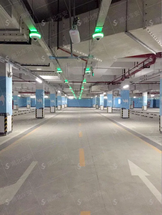 Sistema de Guía de Estacionamiento Basado en Sensor Ultrasonido para Detectar Disponibilidad