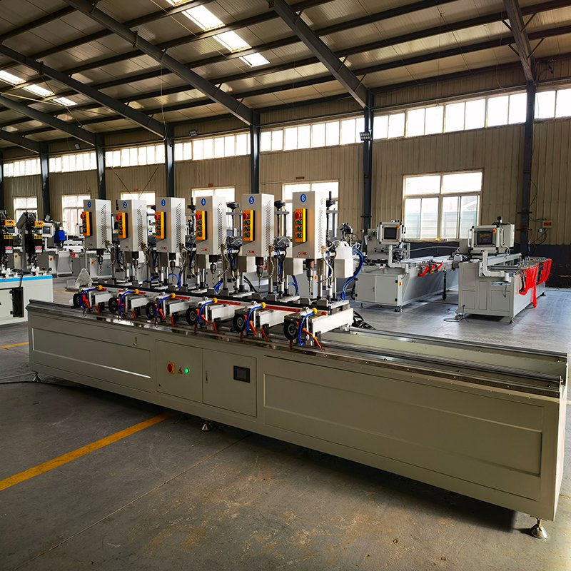 Máquina de perforación de combinación de seis cabezales para aluminio - Alimentación con amortiguación de gas-líquido, sistema PLC