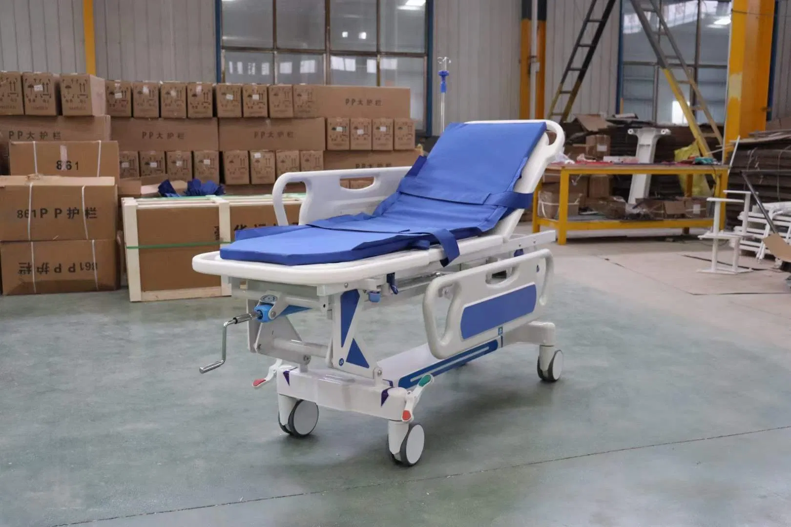 Vehículo de Transferencia Médica para Hospital con Sistema de Frenado de Control Central de Un Pie