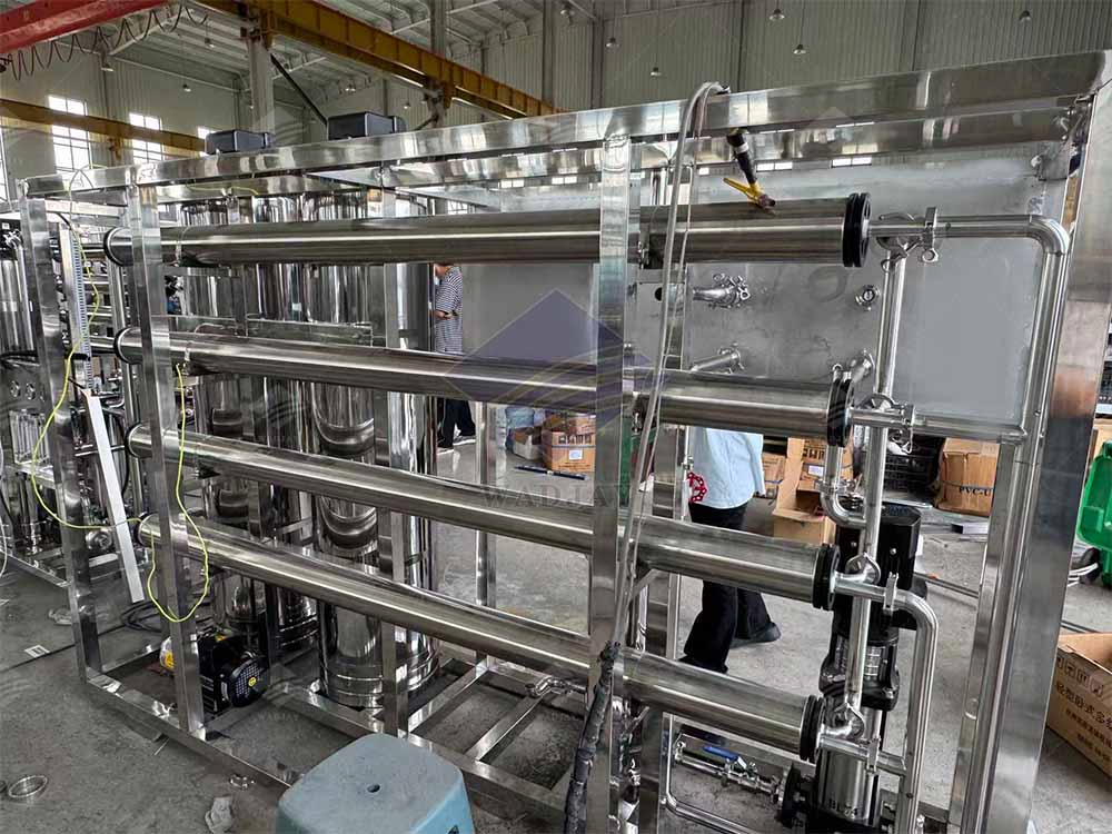 Sistema Integrado de Purificación de Agua para la Remoción de Hierro y Manganeso del Agua Cruda en Plantas de Procesamiento