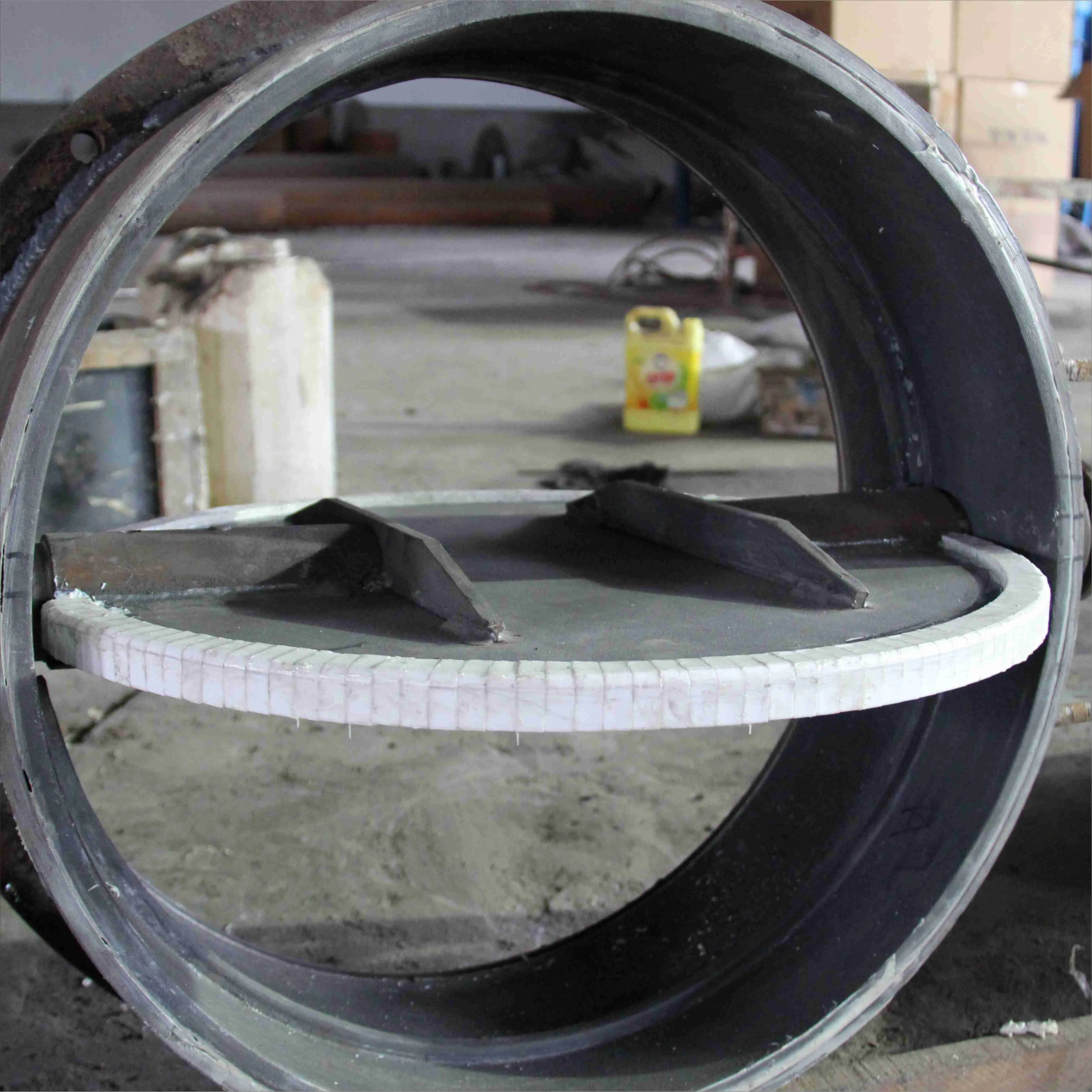 Manejo de gases de combustión corrosivos químicos, compuerta redonda resistente al desgaste revestida de carburo de silicio