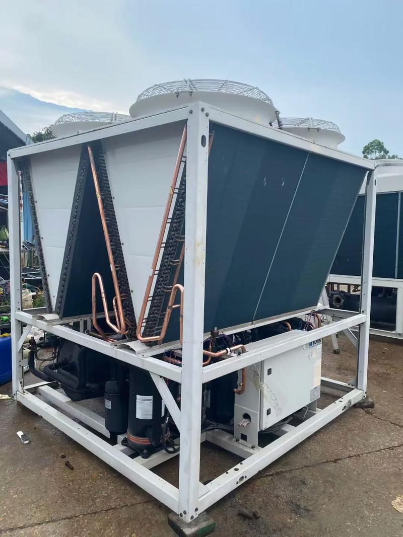 Integral Impact Resistant Streamlined Heat Stable Central Chiller System