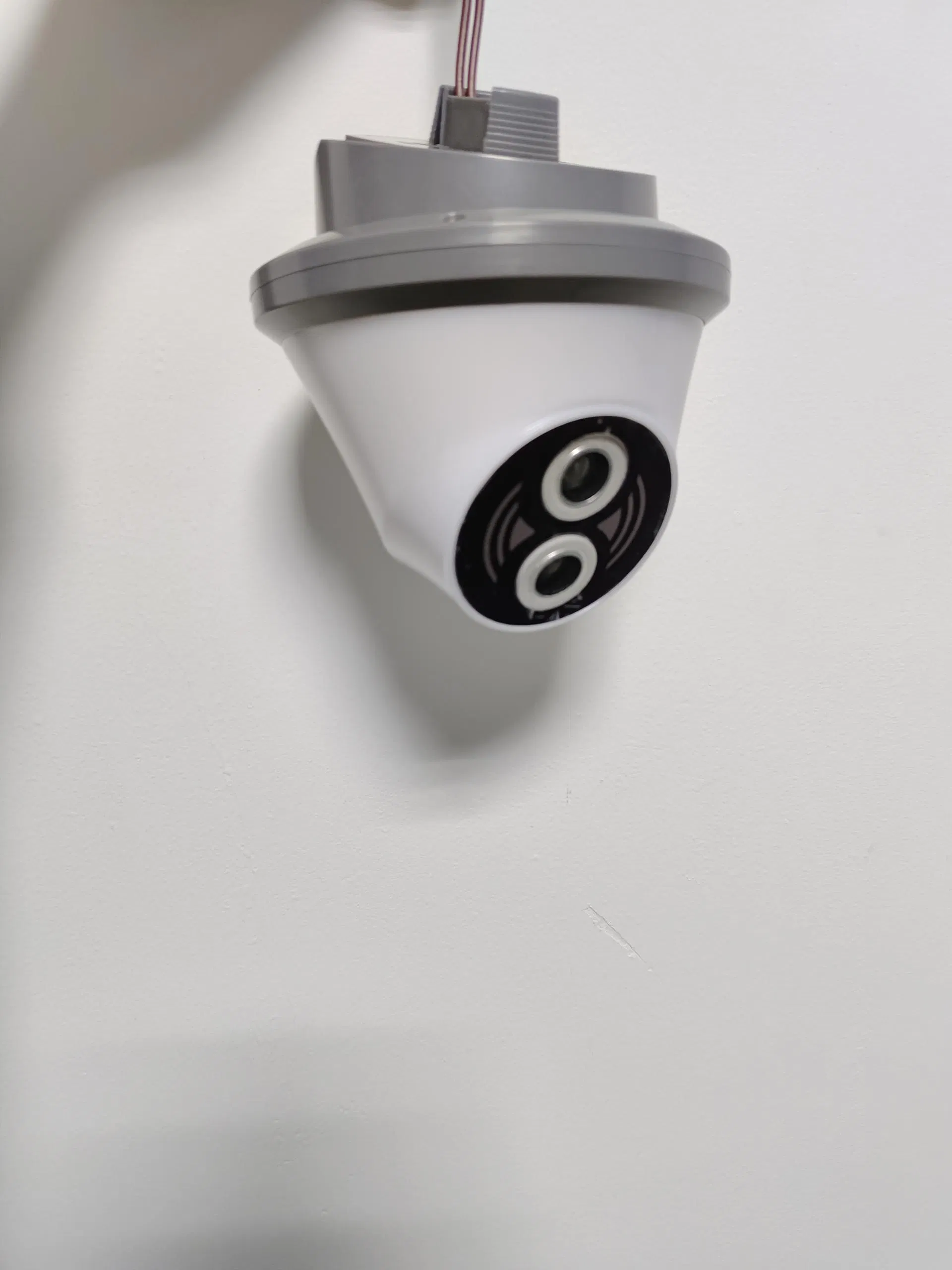 Sistema de Guía de Estacionamiento Inteligente con Detector Ultrasonido y Pantalla LED