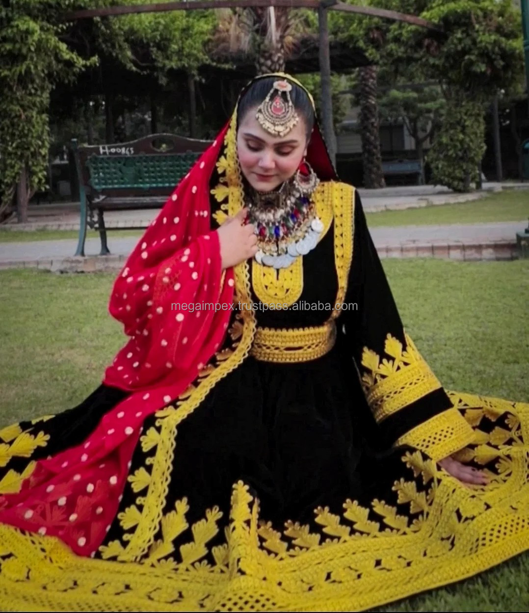 Afghani Dress Detail 8