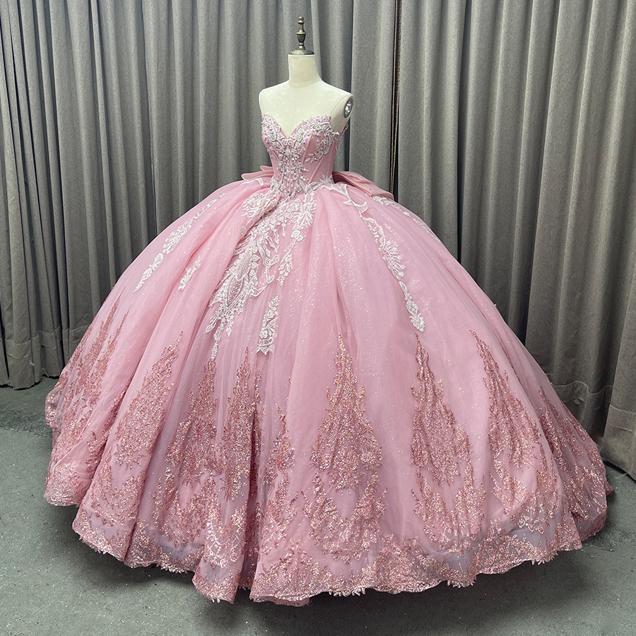 Beautiful Pink Ball Gown Off-Shoulder Beaded Quinceanera Dress for Girls Floor-Length Chapel Train Lace Evening Dress Vintage