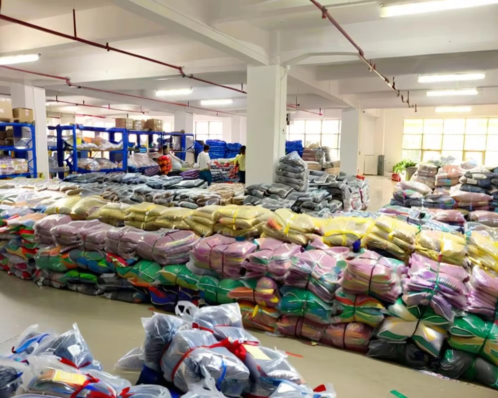 Children's clothes overstock product display 5