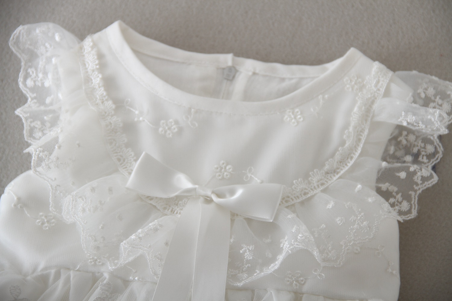 New Design Vintage Short Sleeve Lace White Baptismal Dress for Baby Girl