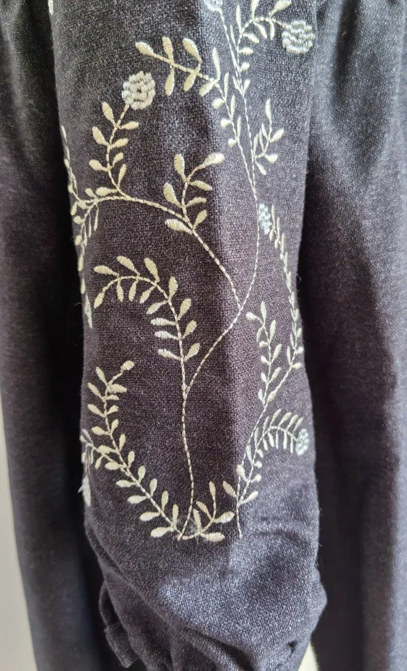 Girls' Chic Long-Sleeve Dress Featuring Beautiful Embroidery Design