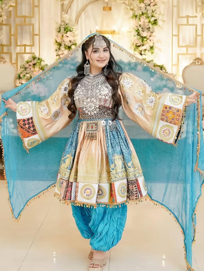 New Arrival Traditional Afghan Kuchi Handmade Tribal Chiffon Dress for Girls Heavy Embroidery Long Sleeves Wedding Dresses